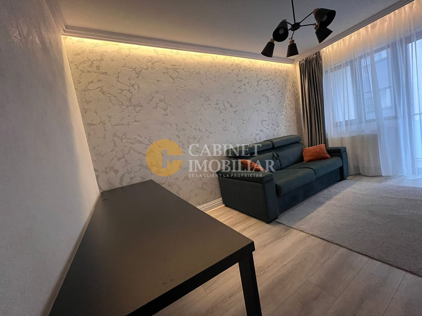 Cug- Apartament 1 Camere Decomandat - Etaj 1 + Loc De Parcare . Bloc 2024 - Poză 3