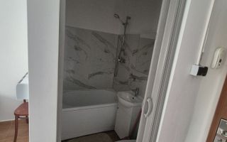 Garsoniera zona U.M.T. - Poză 6
