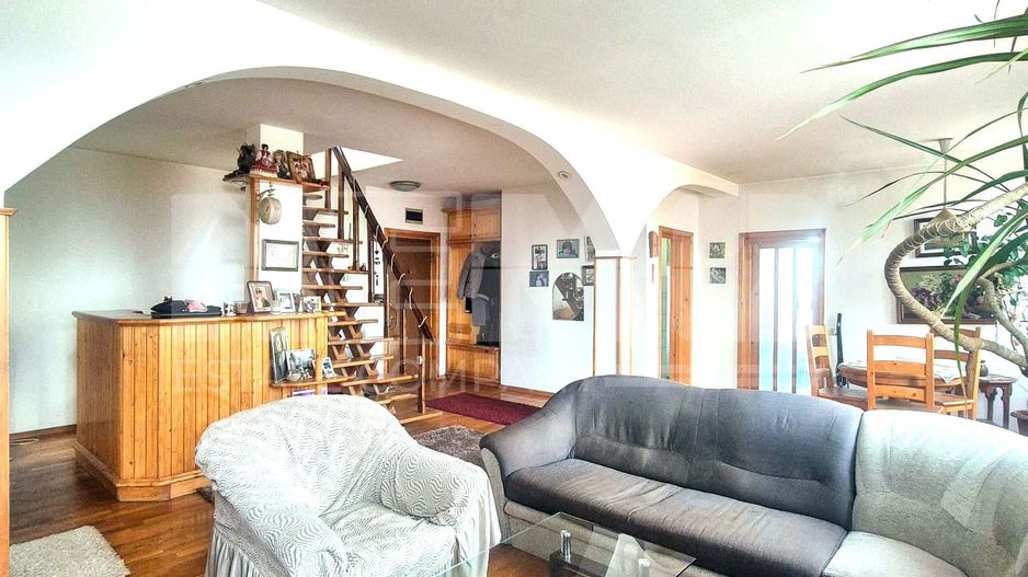 Apartament 3 camere | 120 MP | Ultracentral | Terasă + Pod | 89.000 € - Poză 3