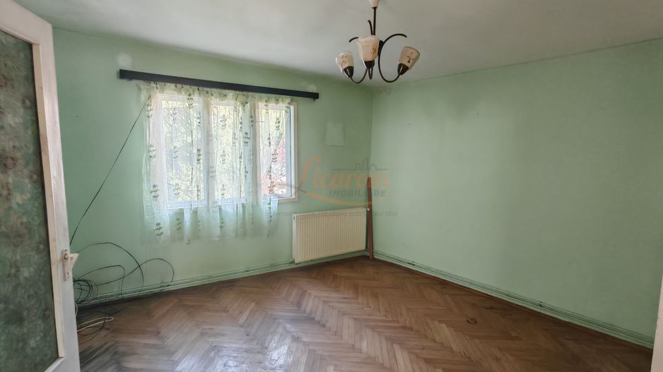 Casa singur in curte zona ZONA ISTORICA langa Seminarul Teologic - Poză 4