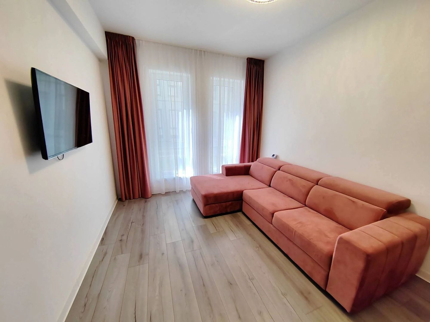 Apartament cu 3 camere de închiriat în Giroc - Poză 14