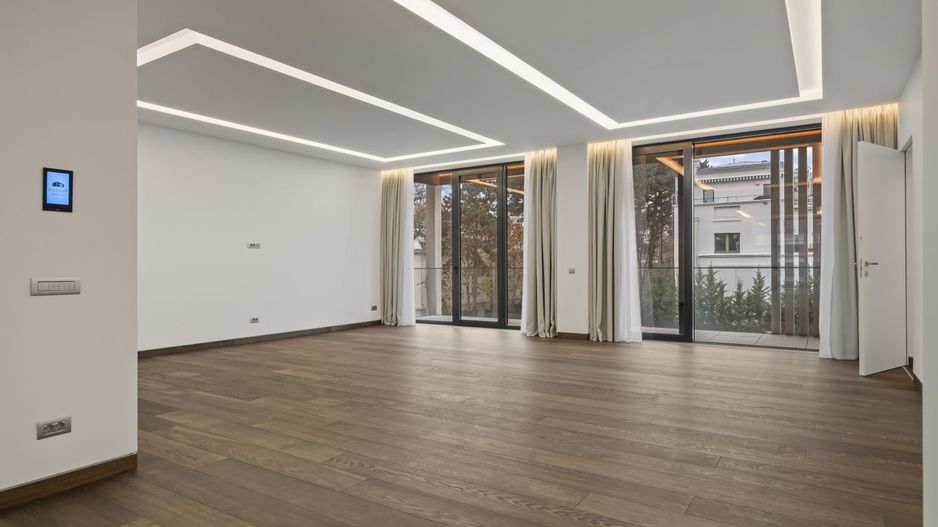 Apartament unic 5 Camere | Zona Aviatorilor - Poză 1