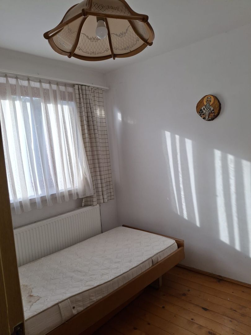 Casa cu 15 camere de vanzare in Bazna, Sibiu ( azil, pensiune) - Poză 16