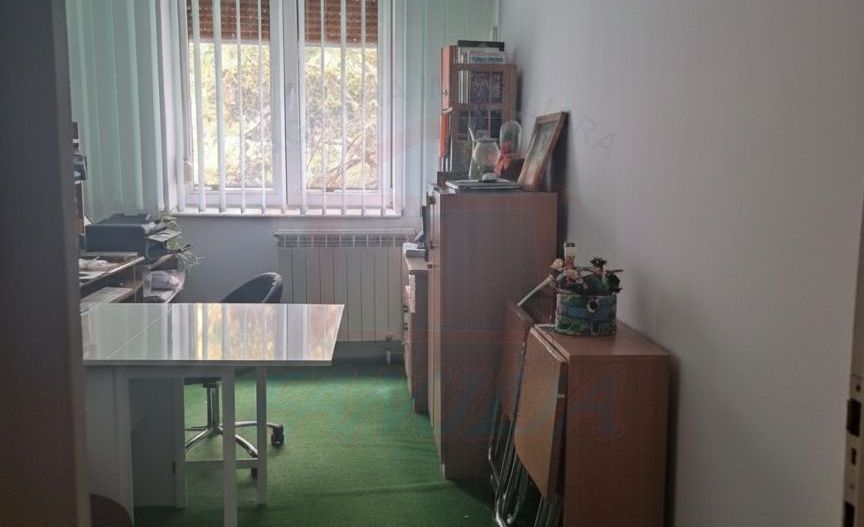 Vanzare apartament cu 3 camere(Neacsu)Micro 19, sup 64 mp, 78.000 euro - Poză 6