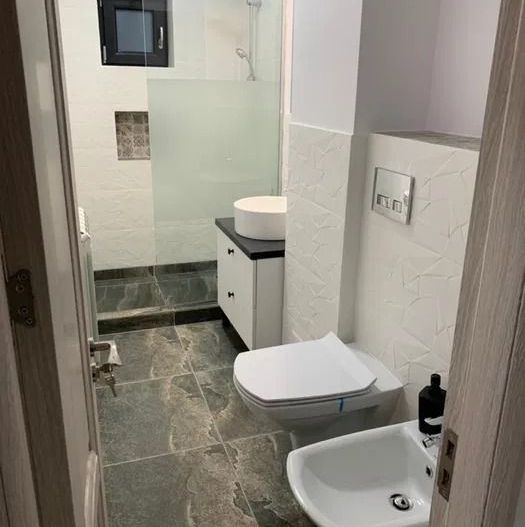 De inchiriat apartament cu 2 camere, Faleza, etaj 3, 2500 lei - Poză 4
