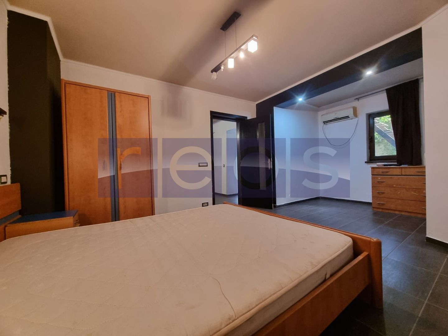 VANZARE CASA 5 CAMERE+ TEREN 300m | ZONA TIMPURI NOI - Poză 8