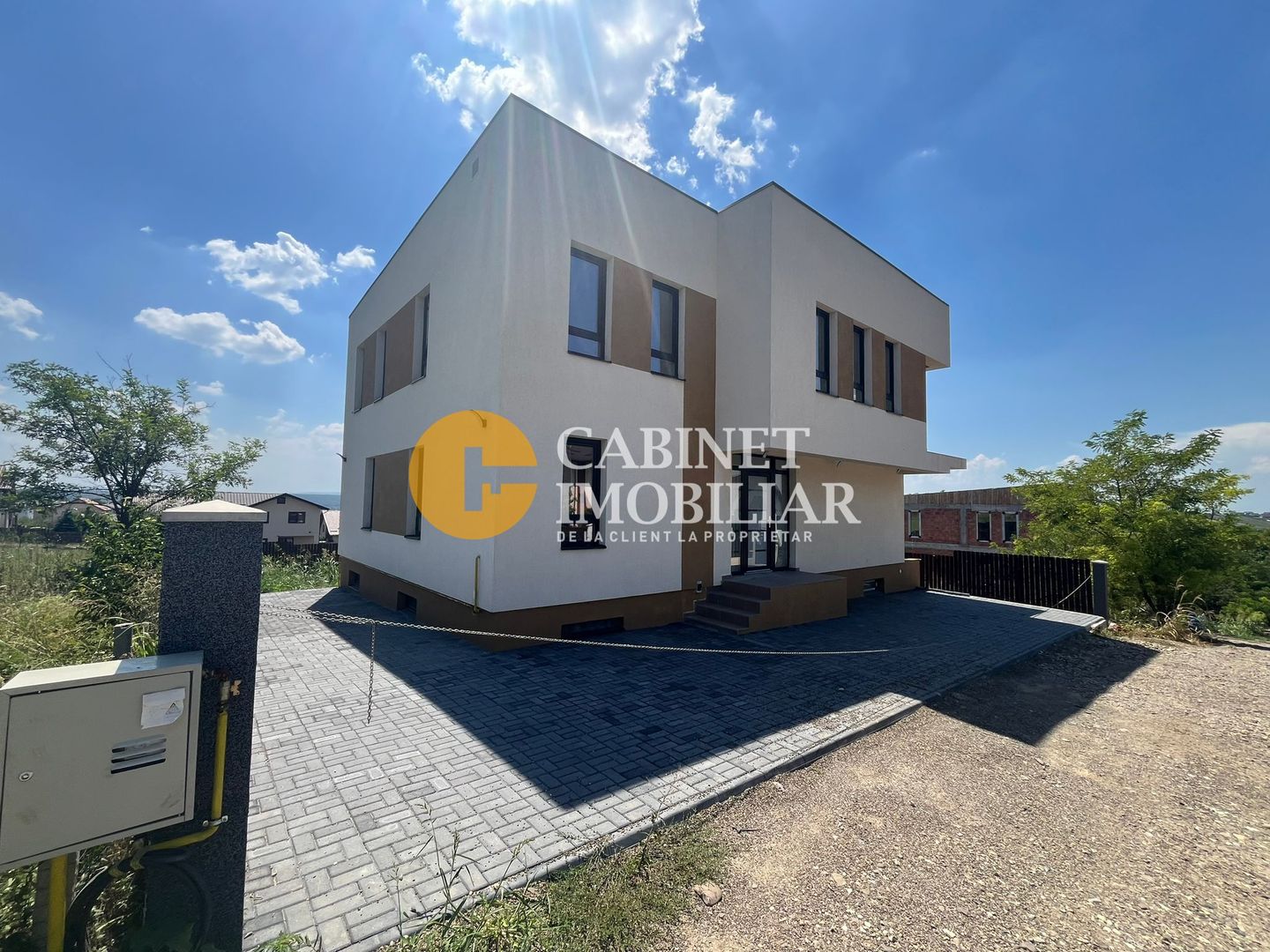 Casa 6 camere 268 MP Valea Lupului - Poză 1