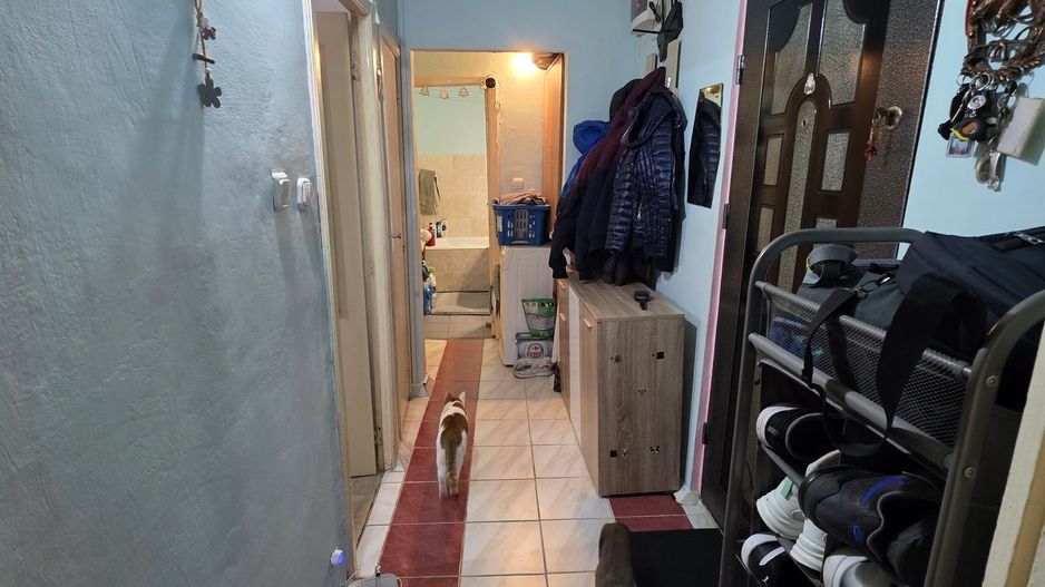 Vand Apartamnet 2 camere decomandat - Poză 6