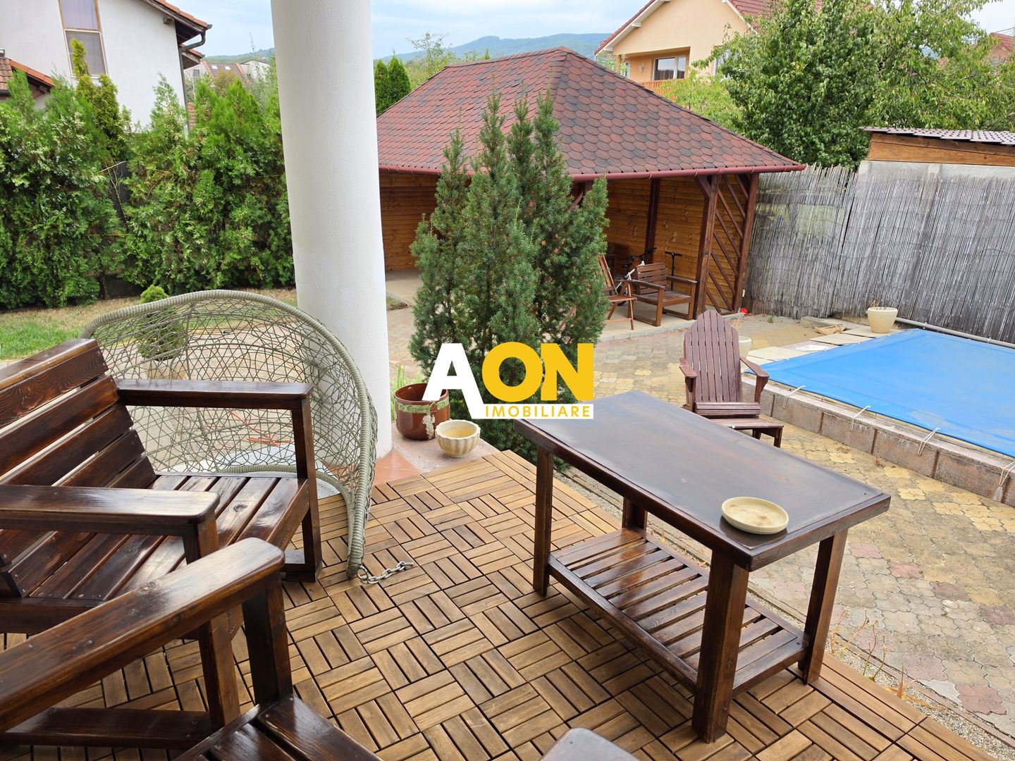 Casă individuală cu 6 camere și piscină în Alba Iulia, zona Cetate - Poză 3