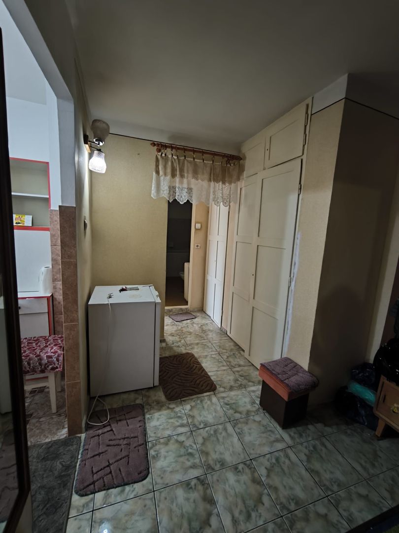 Apartament 2 camere decomandat etajul 2 in Iosia Oradea - Poză 1