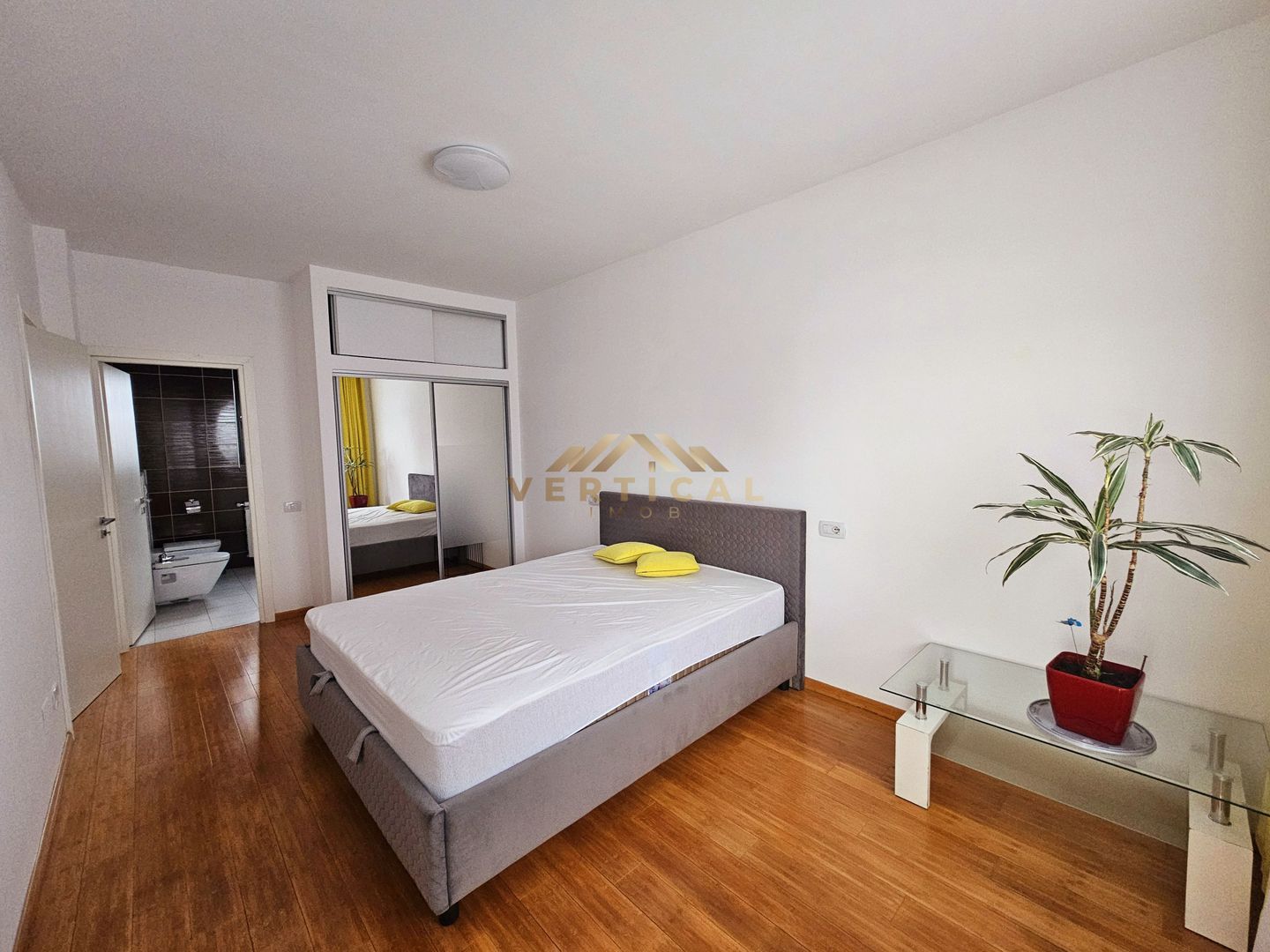 Vila de inchiriat cu 4 camere - comuna Berceni - Poză 11