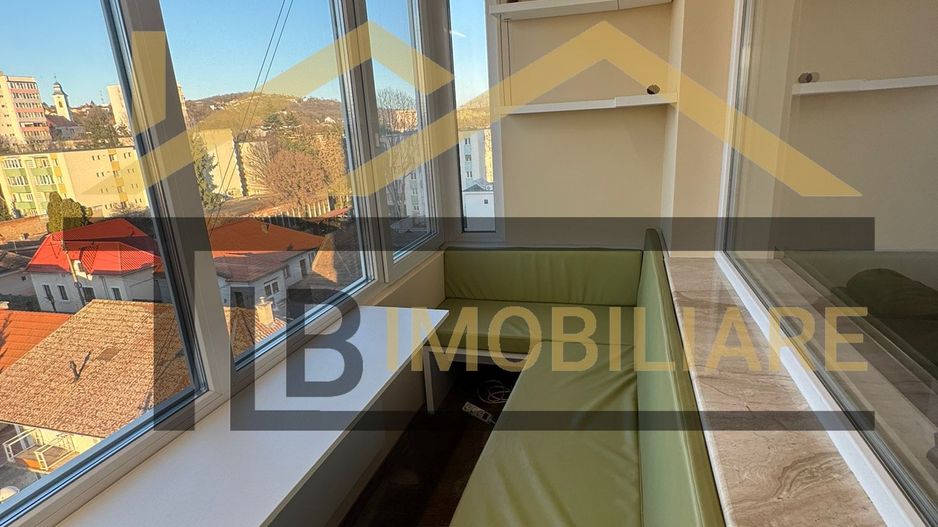 Apartament cu 3 camere, 65 mp, decomandat, zona Semicentral - Poză 11