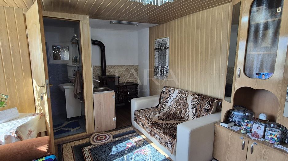 Vanzare casa Apahida, retrasa de la zgomotul si traficul cotidian. - Poză 4