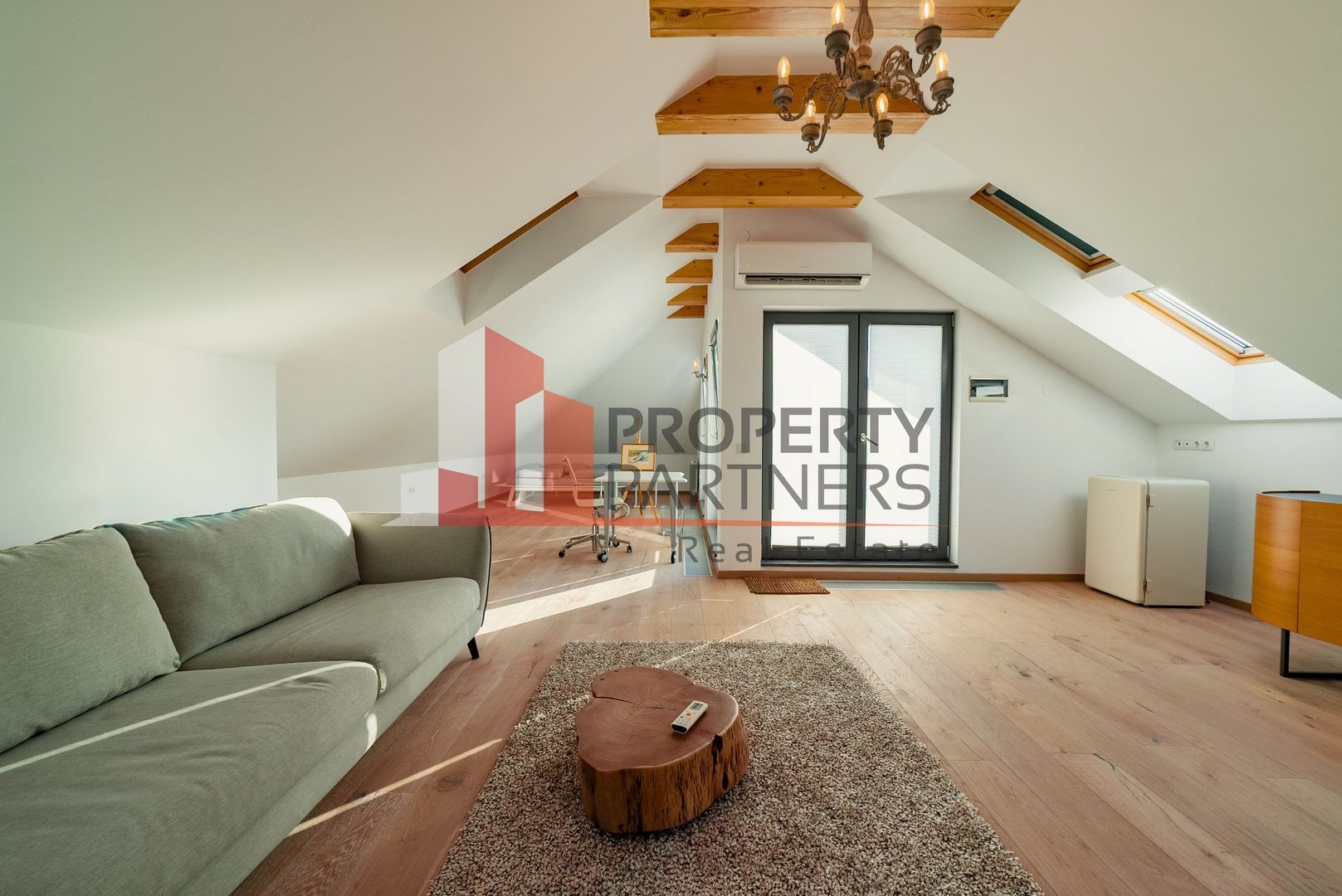 Apartament Duplex Elegant cu Terasă Panoramică – Dealul Cetății, Brașov - Poză 15