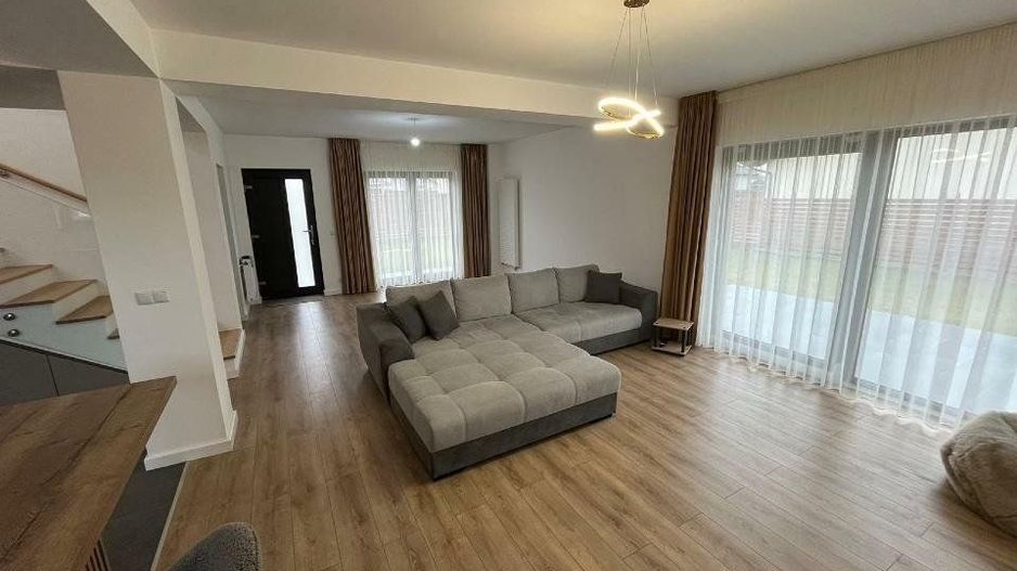 Tărlungeni, zona Izvor, casă de vănzare - Poză 4