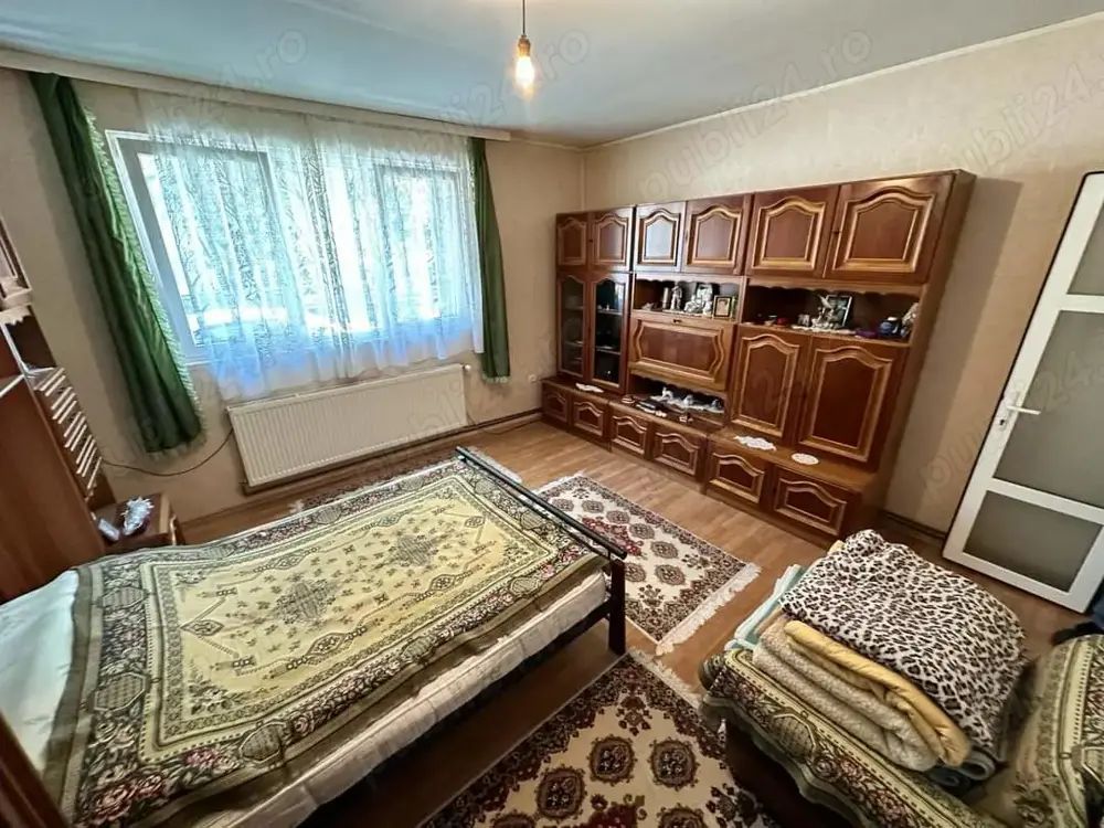 Vand sau schimb Casa P+Et+M -zona Piata Mare Str Bujorului - Poză 10