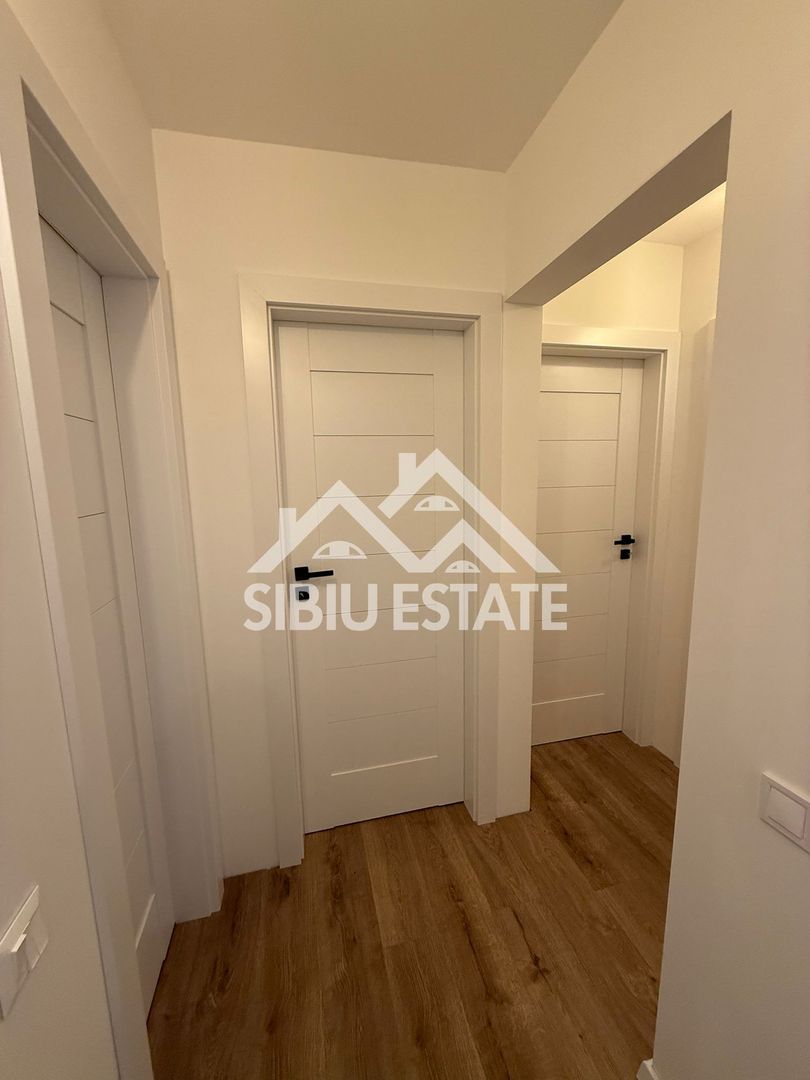 Locație excelentă! Apartament 3 camere renovat, etaj 1, Sibiu - Poză 19