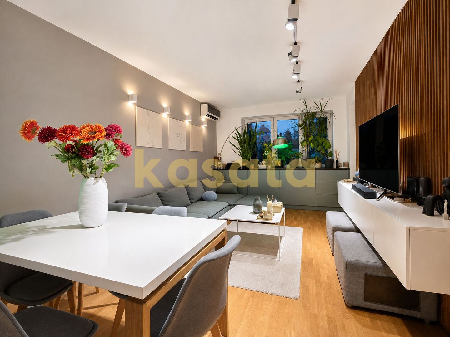 3 camere | 82,32 mp | 2 băi | 2 balcoane | Baba Novac Residence - Poză 4