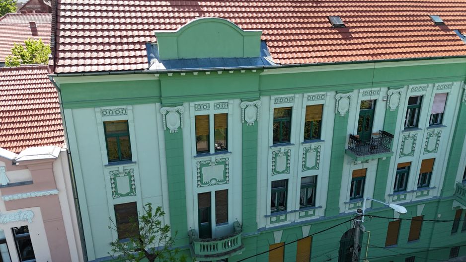 Apartament in clădire istorică P-ta Plevnei cu vedere parc - Poză 3