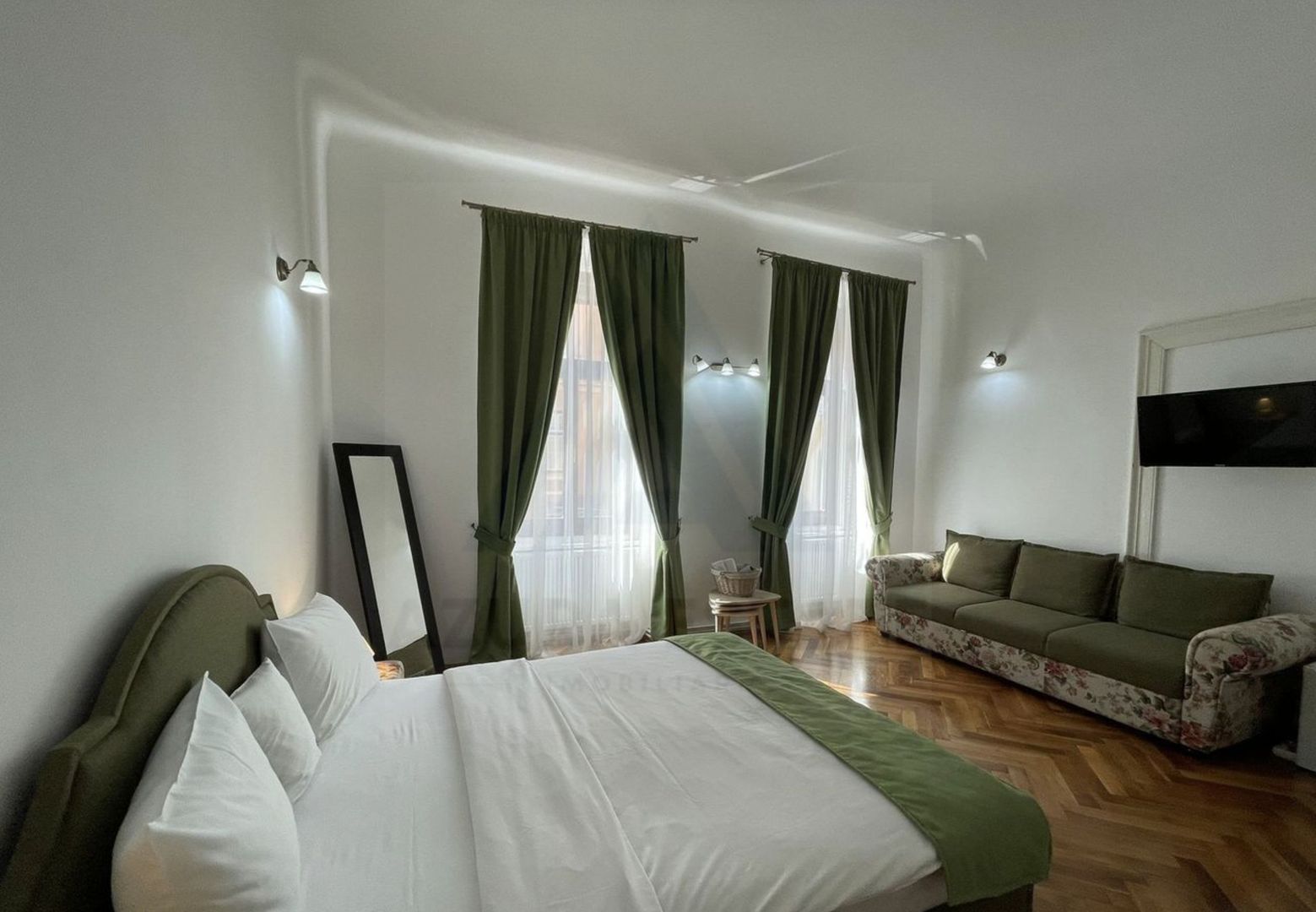 Apartament 3 camere la casă 106 mp utili 3 bai pivnita Ultracentral - Poză 3