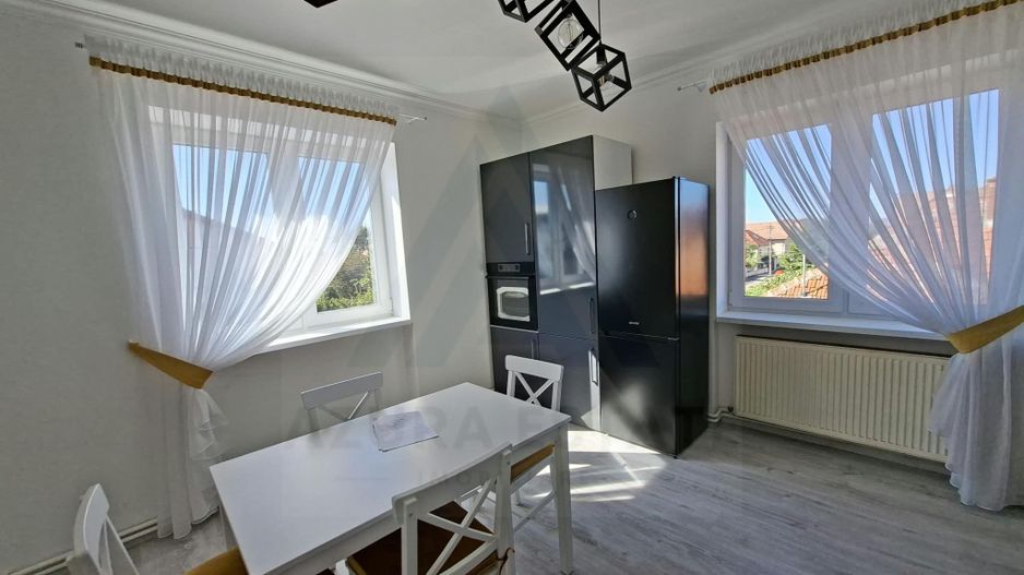 Apartament la casa 110 mp utili etaj 1 pivnita 20 mp zona Trei Stejari - Poză 5