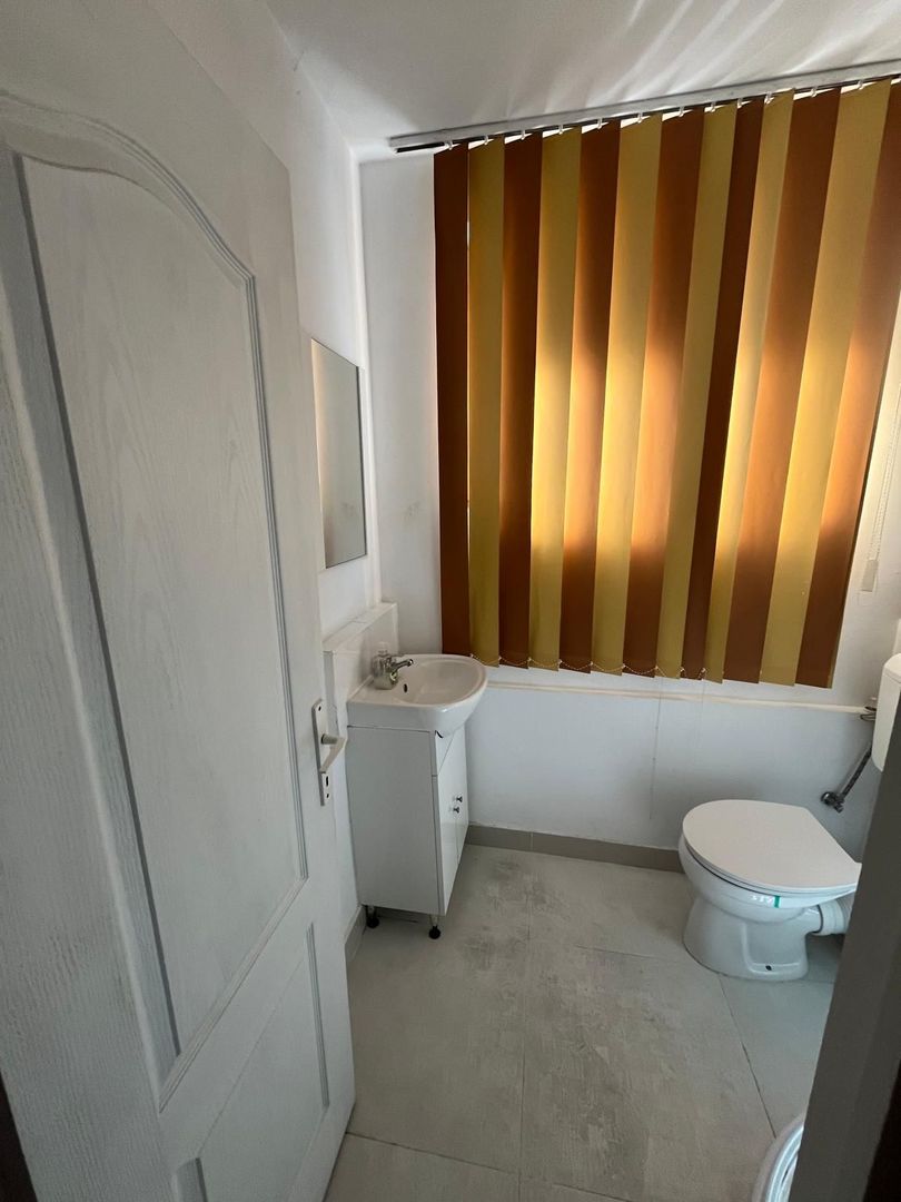 Vila cu piscina Herastrau | Panouri solare | Parcare | Rezidential sau birouri - Poză 9