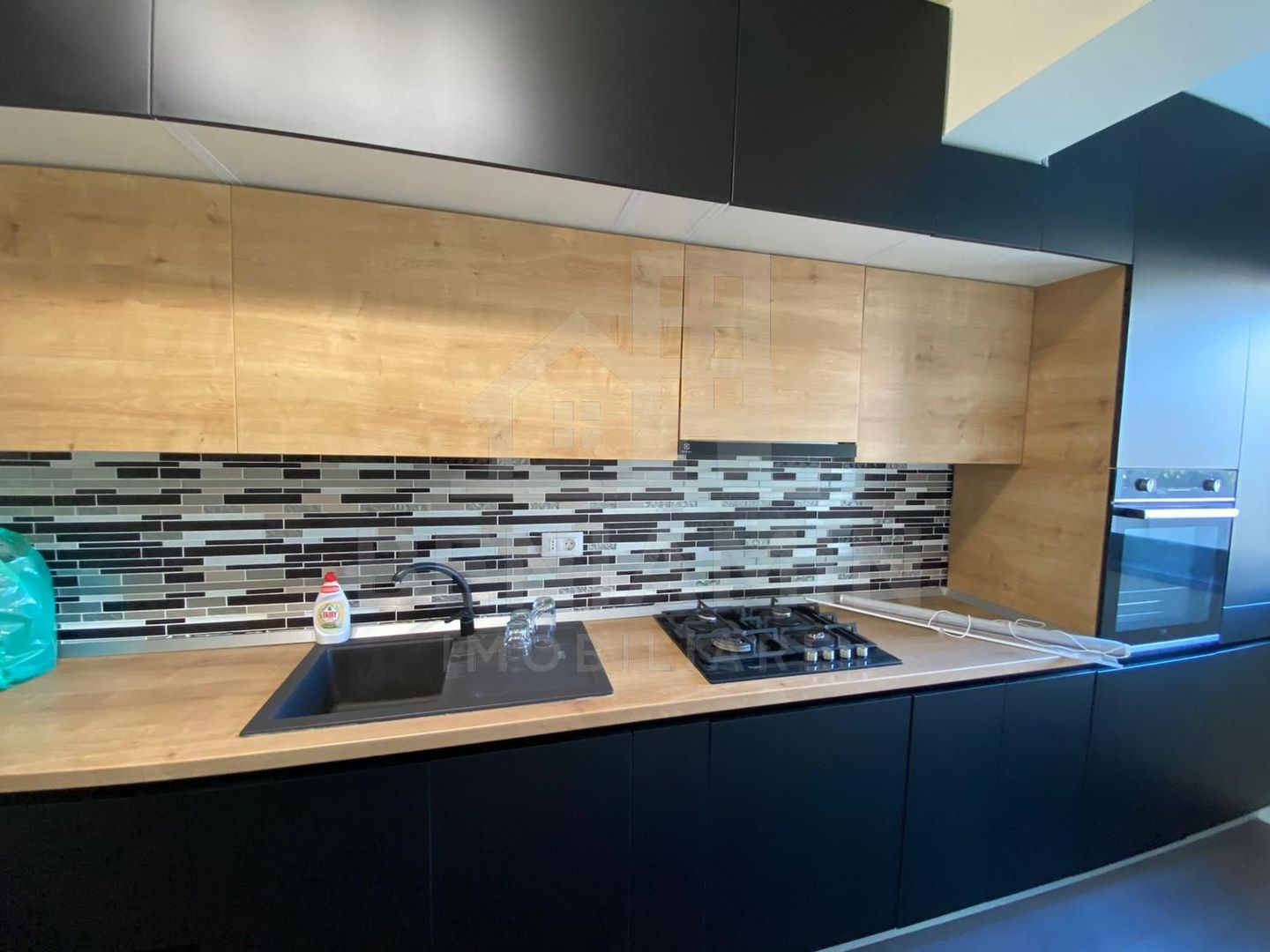 Apartament modern 3 camere-Zona Ciuperca-Loc de parcare-Disponibil - Poză 10