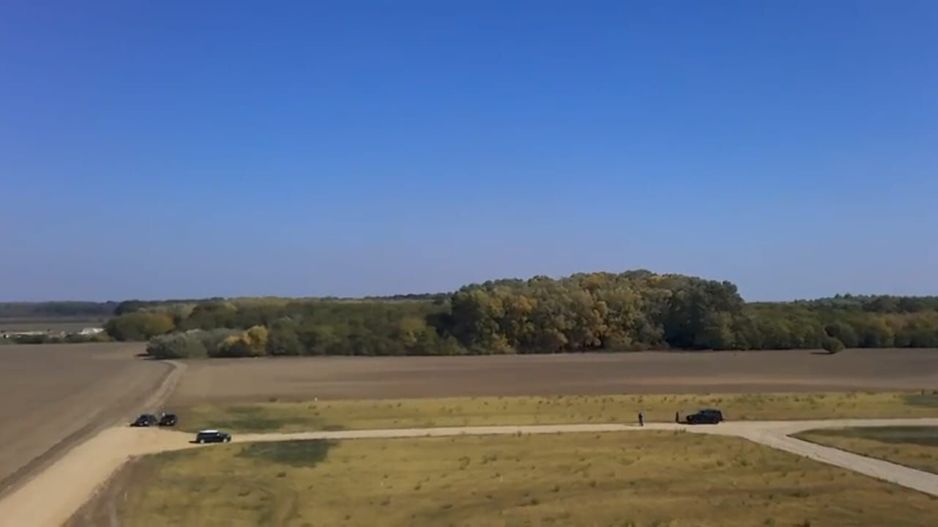 Loturi de teren 638 mp - curent tras la teren - Crevedia - Poză 11