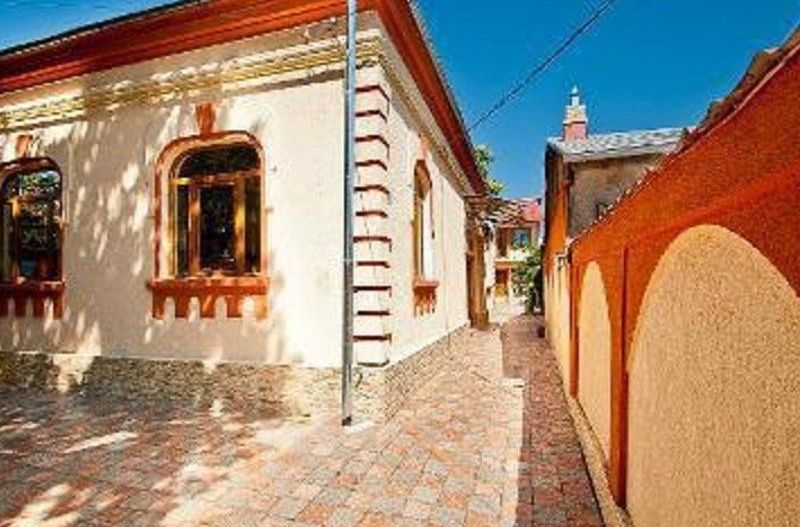 Casa P+1E si teren 370 mp, singur in curte - Piata Centrala - Poză 15