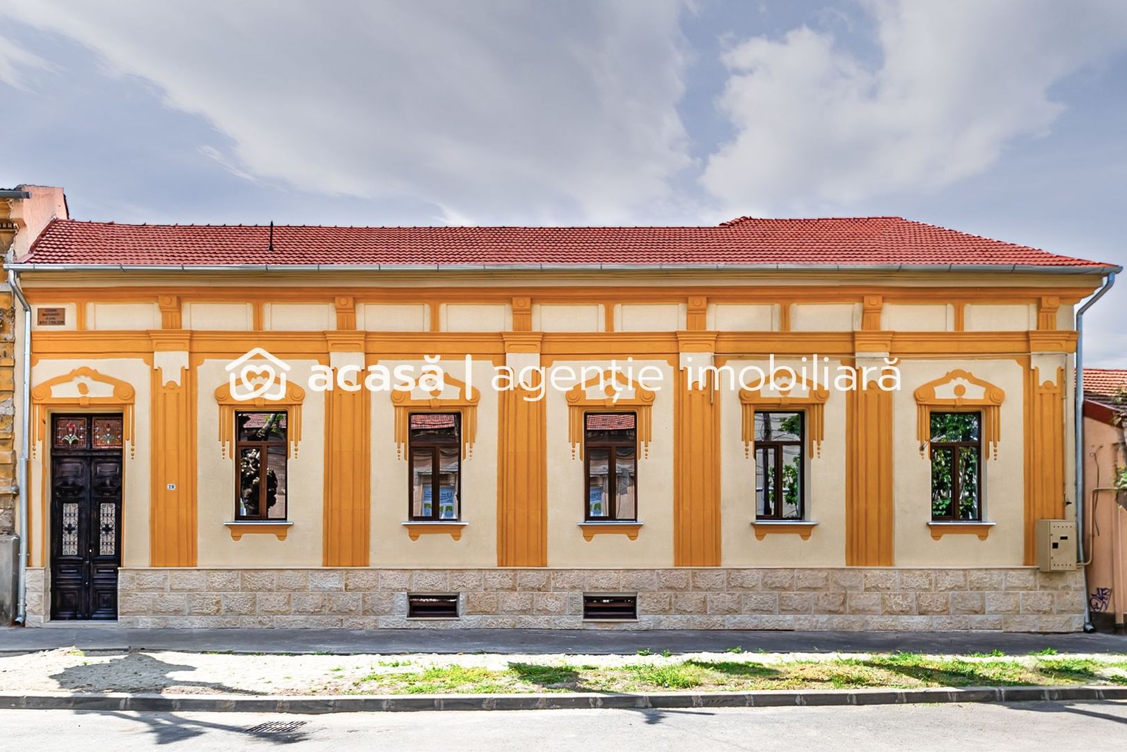 Vilă cu caracter, renovată complet, str. George Coșbuc - Poză 2