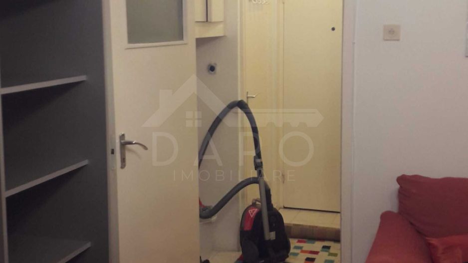 Apartament cu o cameră de vânzare în Aleea Carpați - Poză 8