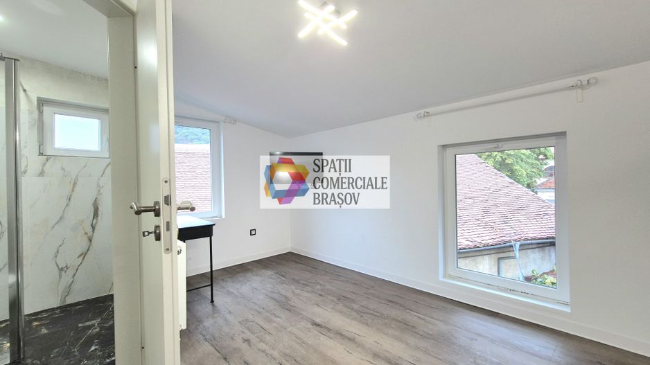 Spatiu de birouri la casă - 225 mp - Poză 15