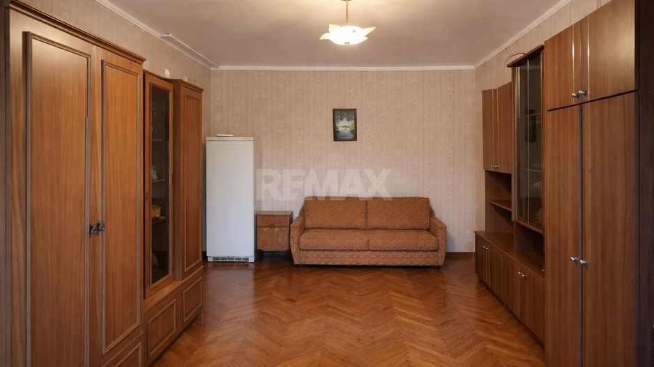 Casă în Grătiesti 8.5 ari  2 case + garaj - Poză 12