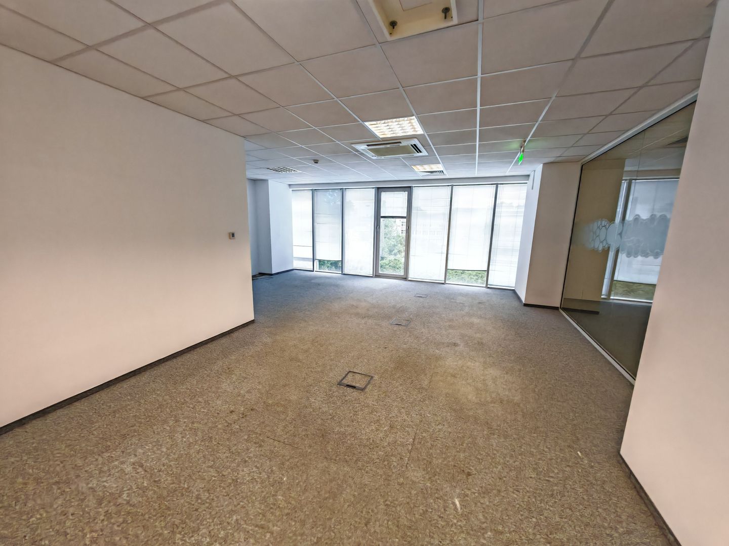 Spatii SAD pentru activitati diverse - zona centrala - Poză 1