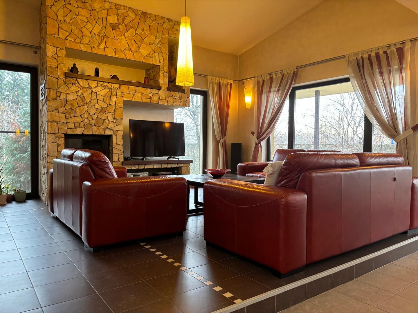 🏡 Casă individuală în Ronat – 6 camere, garaj dublu, finisată modern✨ - Poză 5