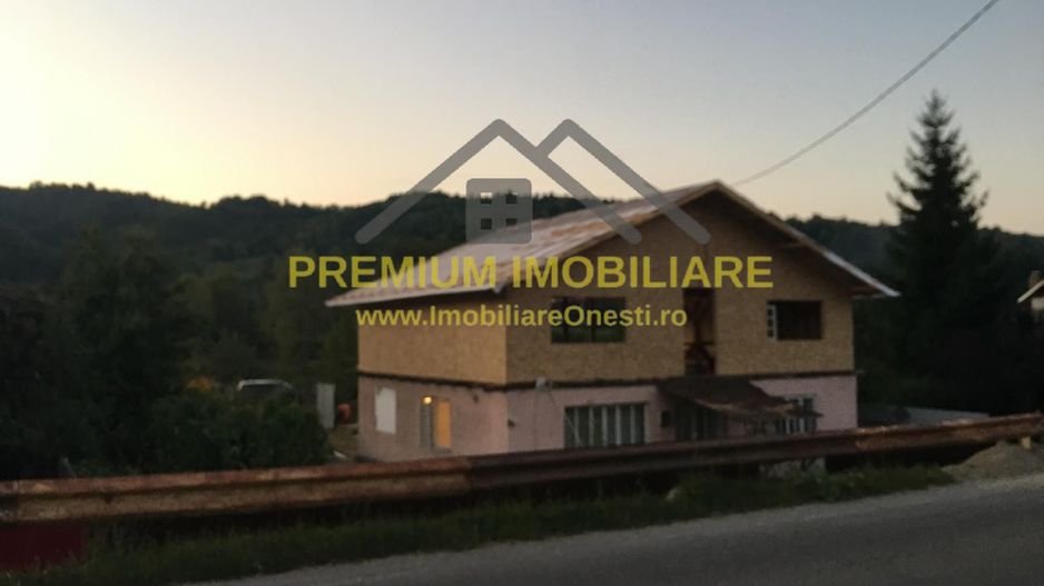 Casa de vanzare in Slanic Moldova . - Poză 21