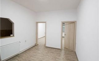 Casa 2 camere | Renovata Recent | Oradea | - Poză 2