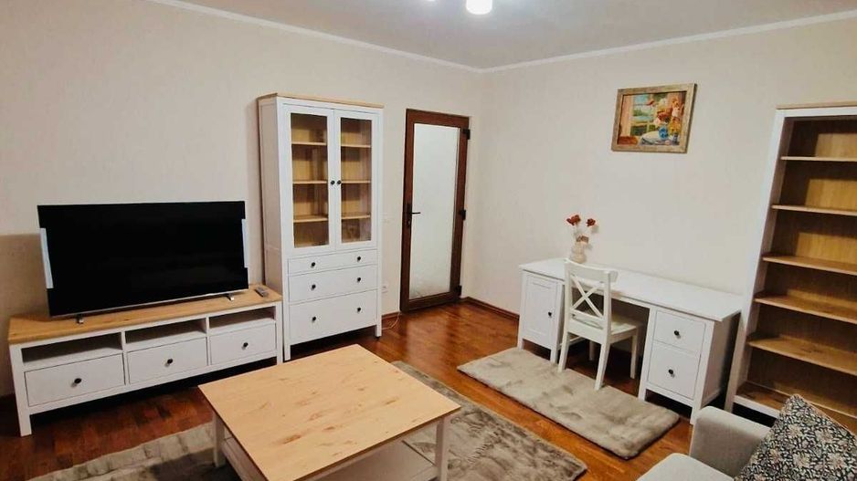 Inchiriez Apartament 2 camere Piata Amzei langa Teatrul Ion Creanga - Poză 1