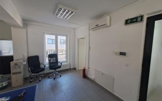 Spatiu comercial  Iosefin etaj 1 cu lift+loc parcare - Poză 11