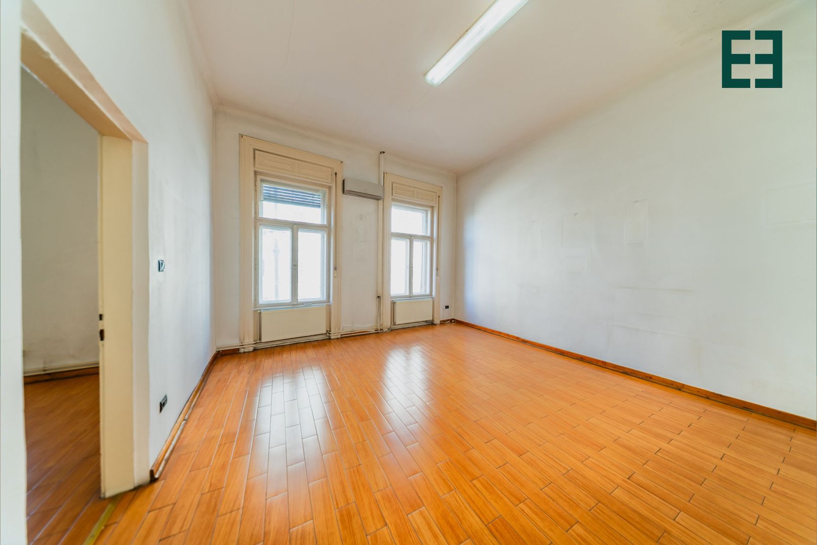 2 Apartamente unificate cu 7 camere - etaj 1  - Arad - Poză 1