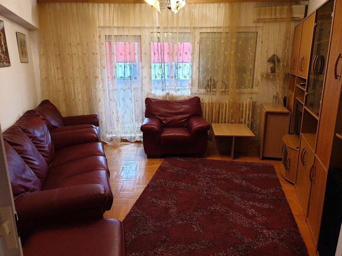 Crângași – Inchiriere apartament 3 camere decomandat, vedere la șosea - Poză 1