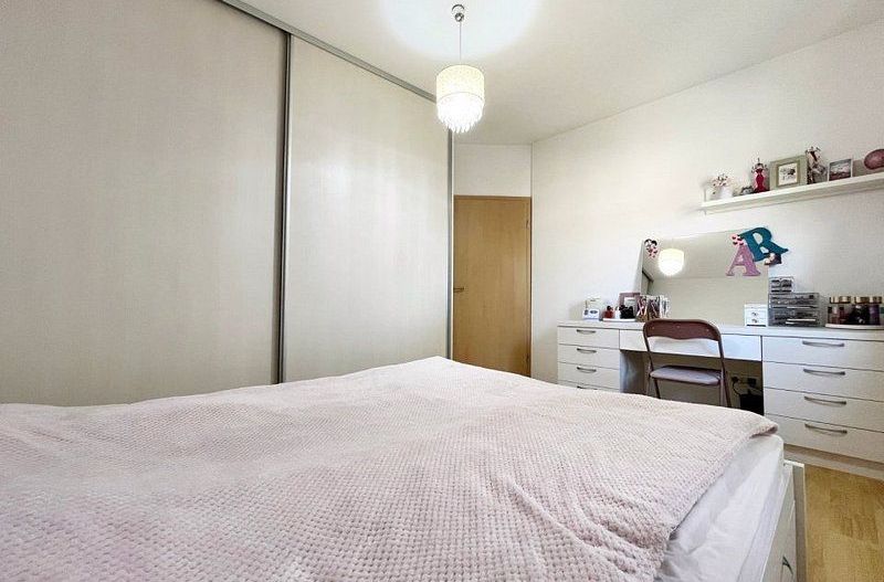 Apartament cu 3 camere, et 1, loc de parcare și spațiu de agrement, zona Lipovei - Poză 9