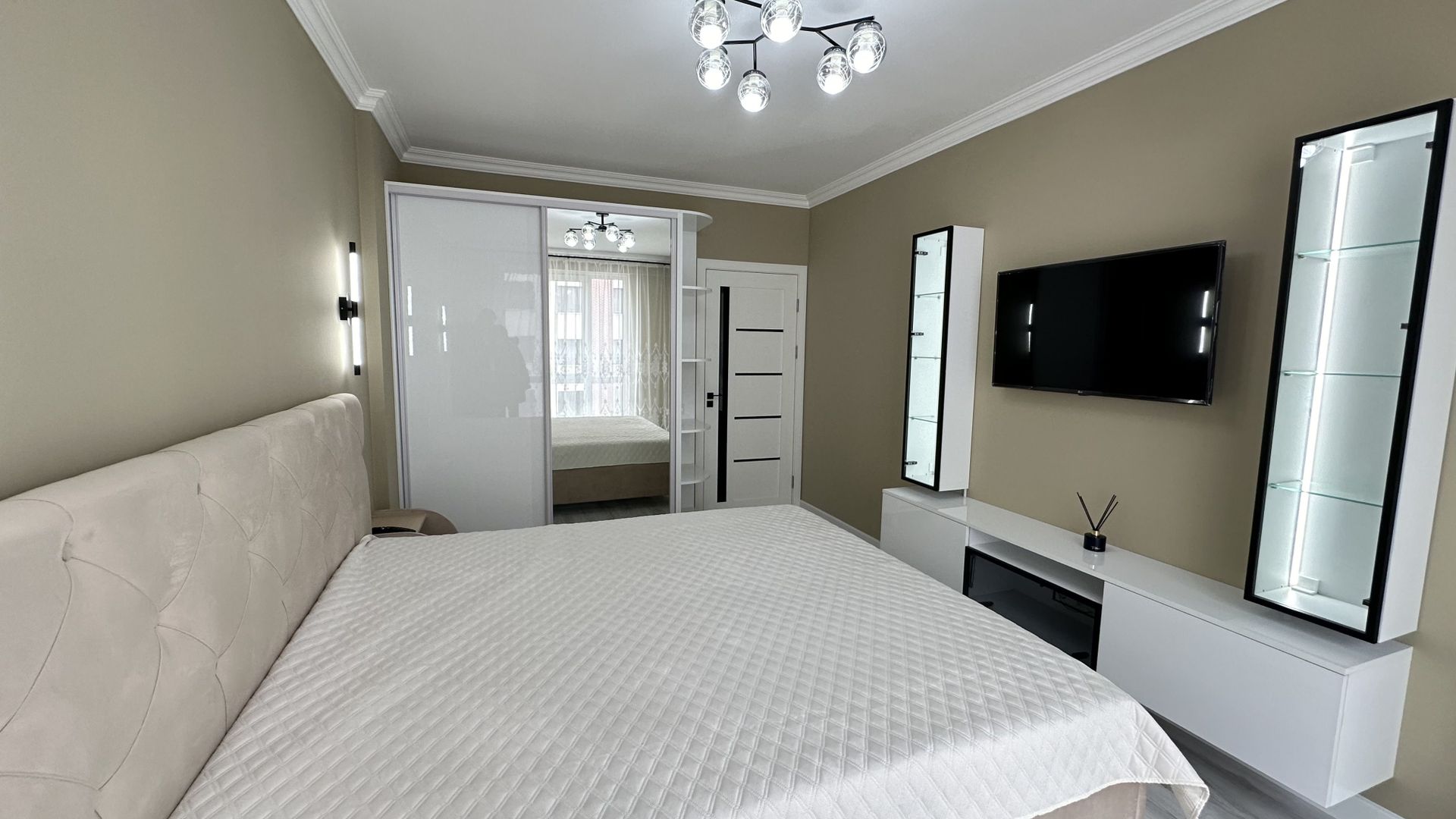 Apartament Xfactor Buzdugan - Poză 2