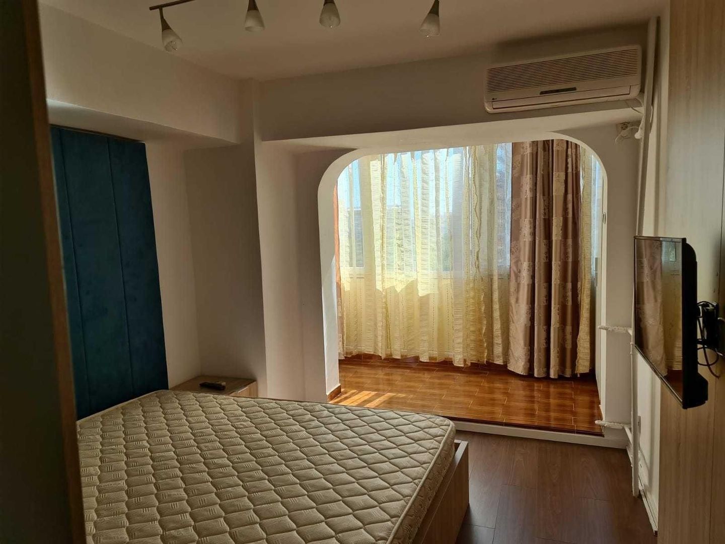 AP. 2 CAMERE P-TA SUDULUI, BLOC REABILITAT, BUCATARIE DESCHISA, CURAT - Poză 2