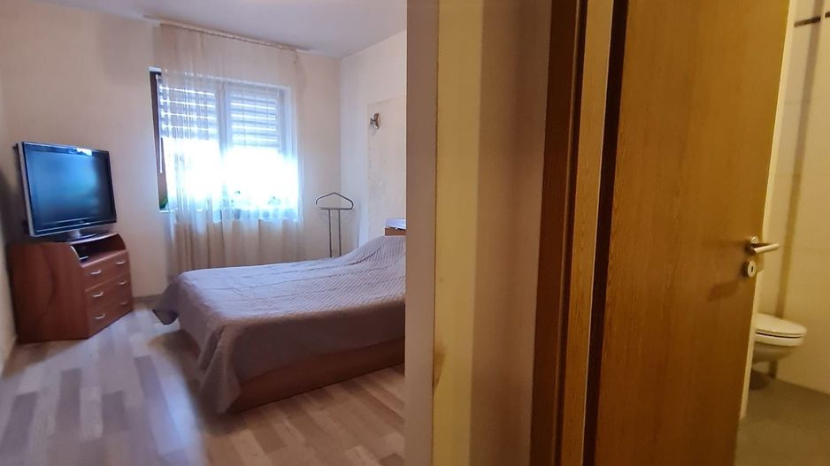 Vila individuala,la 10 min de Piața Victoriei! - Poză 9