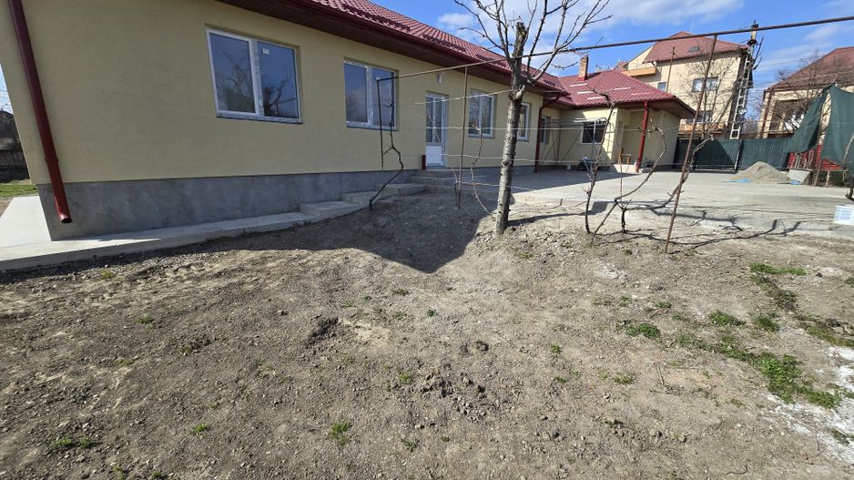 Casa 3 camere, renovată,90 mp, 3500 mp teren, cartier Unirii - Poză 2