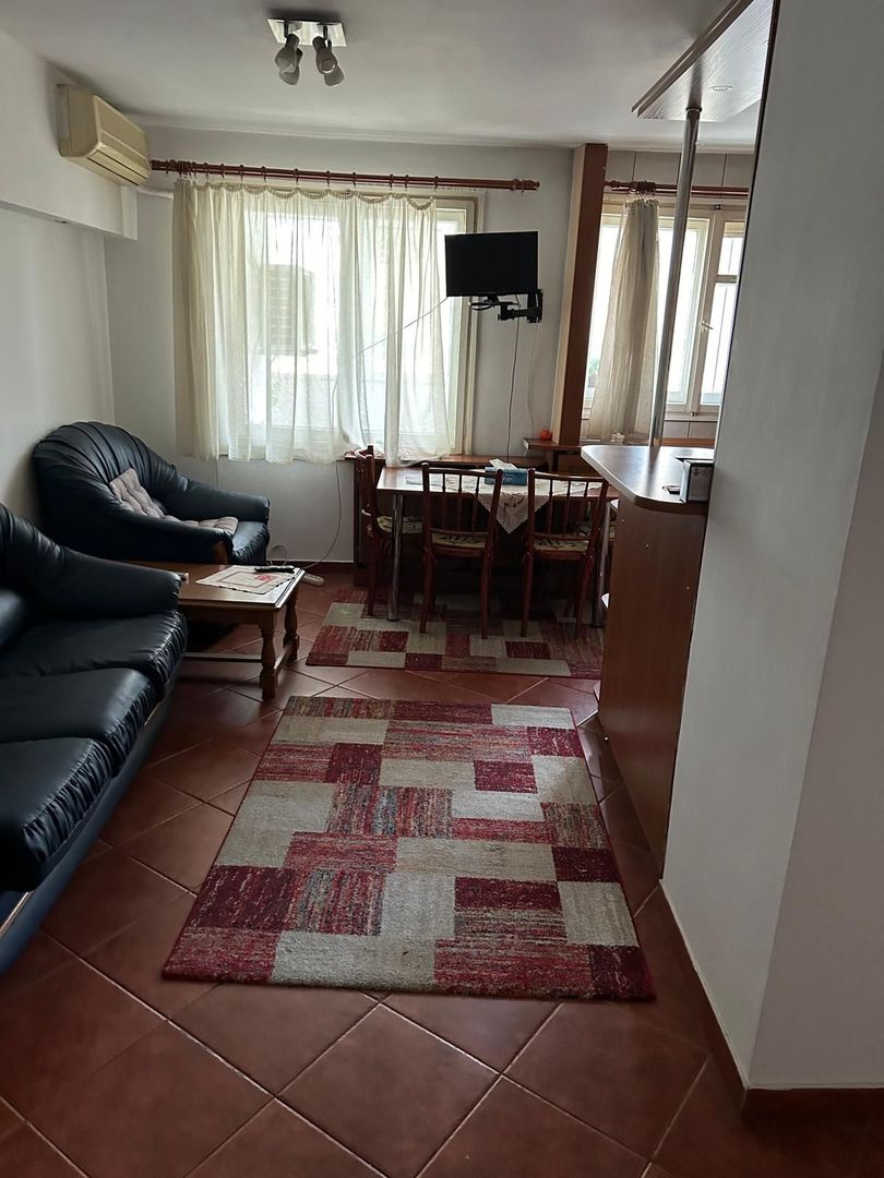 Apartament decomandat 3 camere, zona Mega Mall Pantelimon - Poză 1
