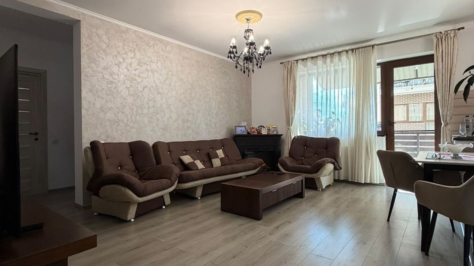 Apartament 3 camere, curte, boxa, parcare, Sub Cetate - Poză 14