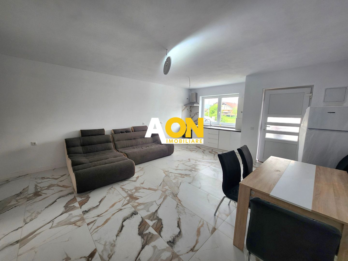 Casa tip insiruit, 105 mp utili, mobilata-utilata, zona Ampoi 3 - Poză 3