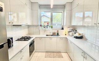 Casa individuala de Lux cu 5 camere, 4 bai si dressing in Braytim la asfalt. - Poză 5
